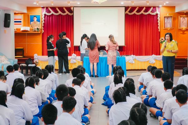 โรงเรียนปรีชานุศาสน์